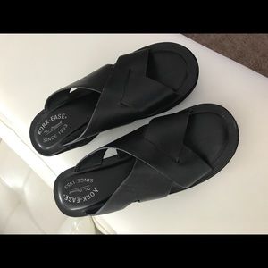 NWOT Kork Ease sandal sz 8